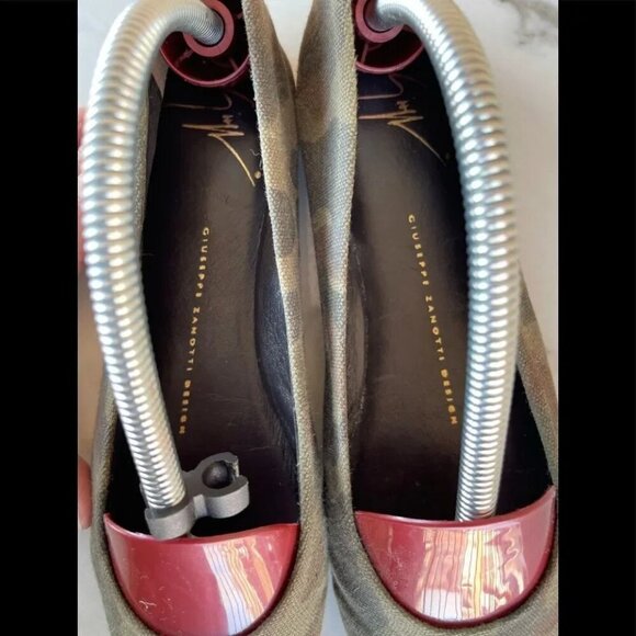 Giuseppe Zanotti Camo Canvas Crystals Skulls Flats Sz 6.5 - Picture 3 of 9